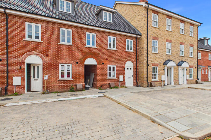 3 Bedroom Terraced House For Sale In Abbots Gate, Bury St Edmunds, Suffolk, IP33