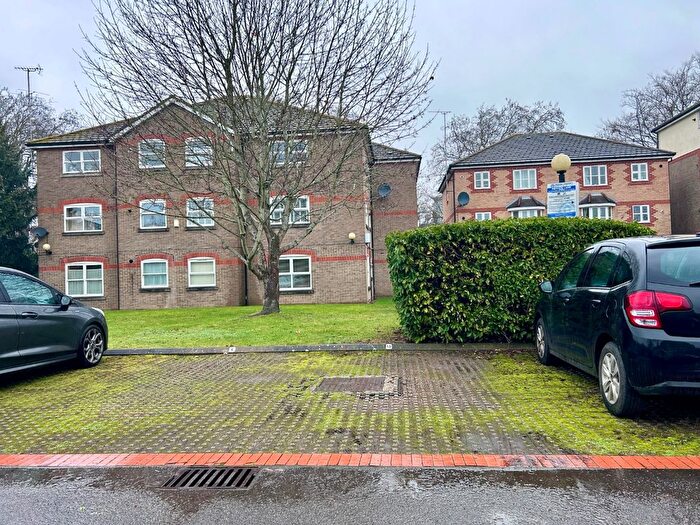 1 Bedroom Flat To Rent In Vanbrugh Court, London Road, Reading, Berkshire, RG1
