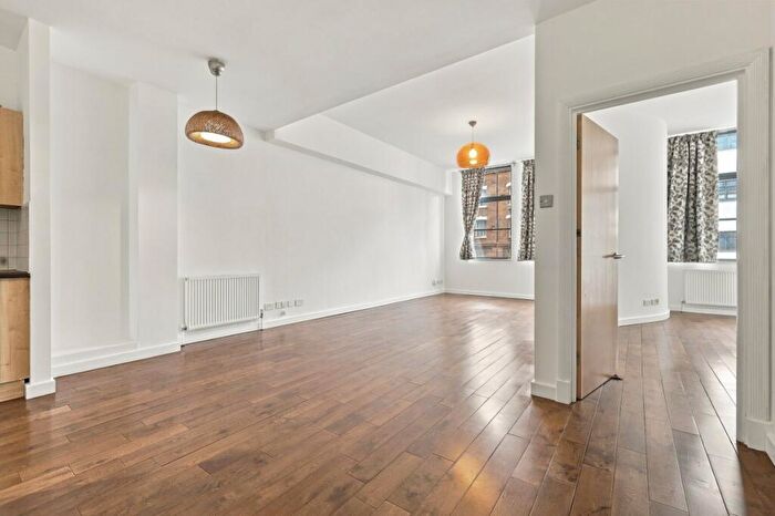 1 Bedroom Apartment To Rent In Commercial Street, London, E1