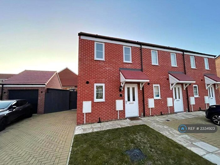2 Bedroom End Of Terrace House To Rent In Howes Road, Bradwell, Great Yarmouth, NR31