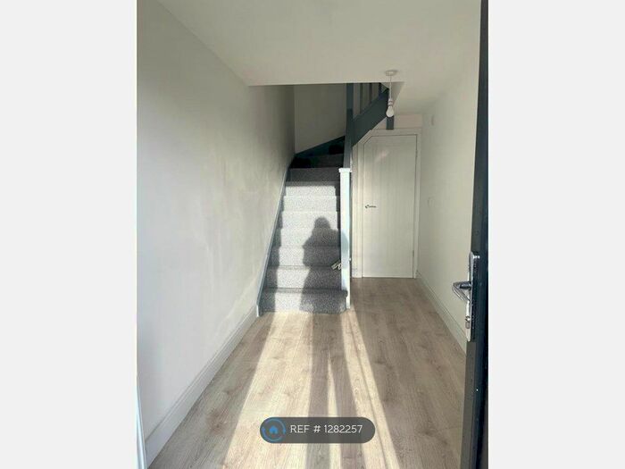 3 Bedroom Terraced House To Rent In Whitchurch Road, Shrewsbury SY1