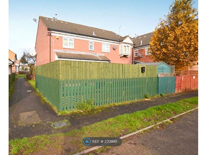2 Bedroom End Terrace House To Rent In Ellenhall Close, Luton, LU3