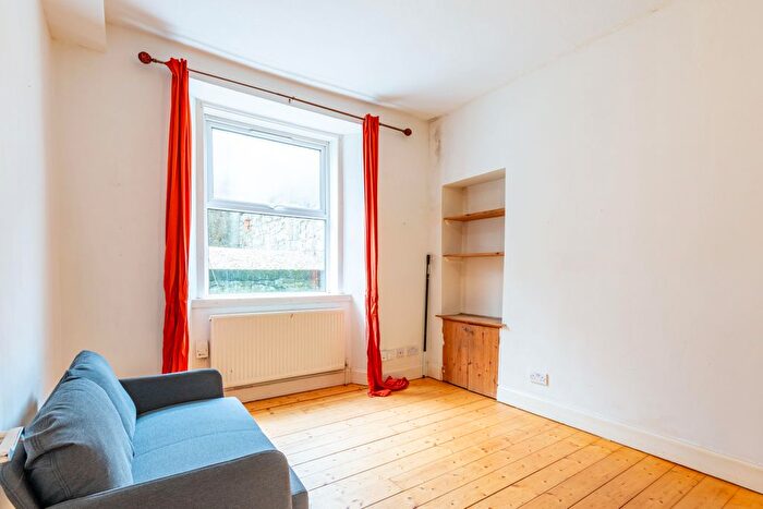 1 Bedroom Flat To Rent In Morrison Street, Edinburgh, EH3