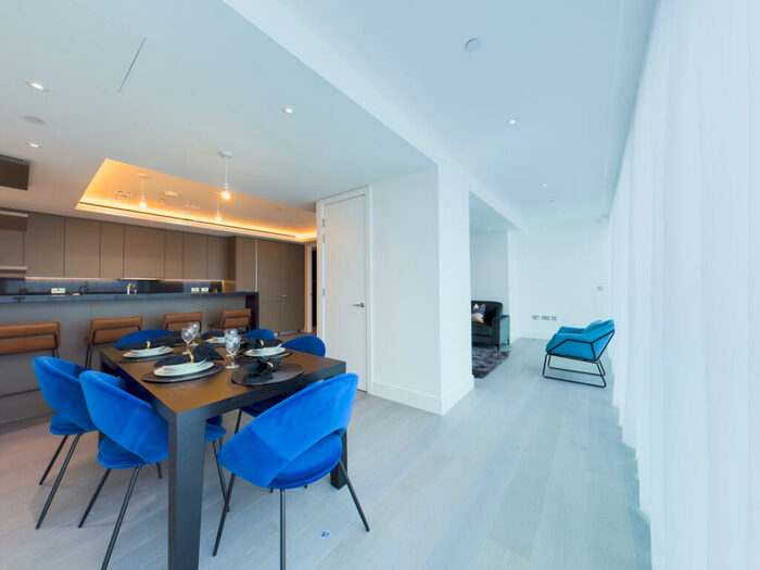 3 Bedroom Flat To Rent In Carrara Tower, Bollinder Place, EC1V