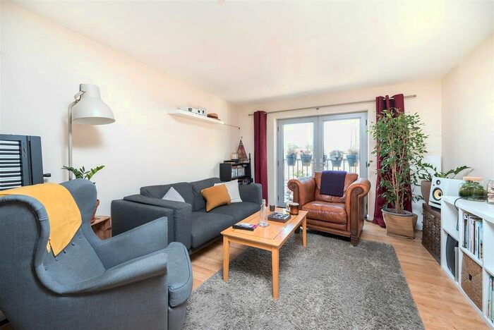 2 Bedroom Flat To Rent In Devons Road, London, E3