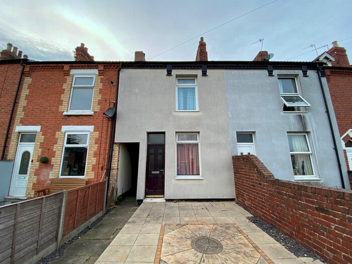 2 Bedroom Terraced House For Sale In Moorland Road, Goole, DN14