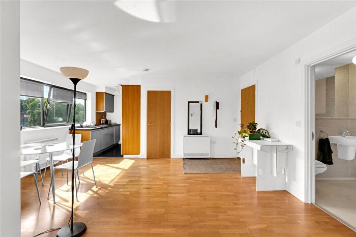 Studio To Rent In Reservoir Studios, Cable Street, E1W