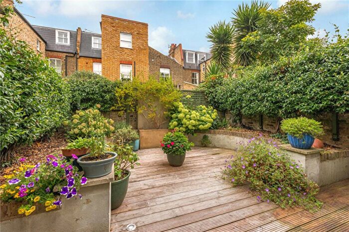 4 Bedroom Terraced House For Sale In Soudan Road, London, SW11