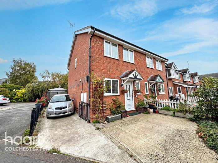 2 Bedroom Semi-Detached House For Sale In Ranger Walk, Colchester, CO2