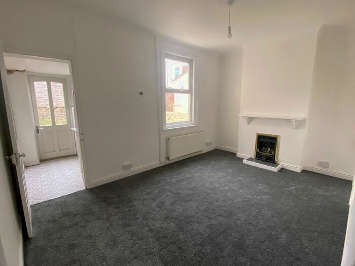 2 Bedroom Terraced House To Rent In London Avenue, Portsmouth PO2