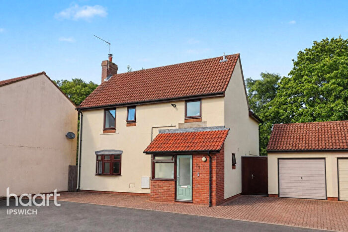 3 Bedroom Detached House For Sale In Carlford Close, Ipswich, IP5