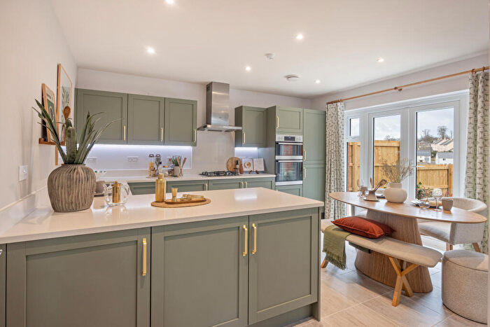 4 Bedroom Detached House For Sale In Glen Road, Oadby, Leicester, LE2