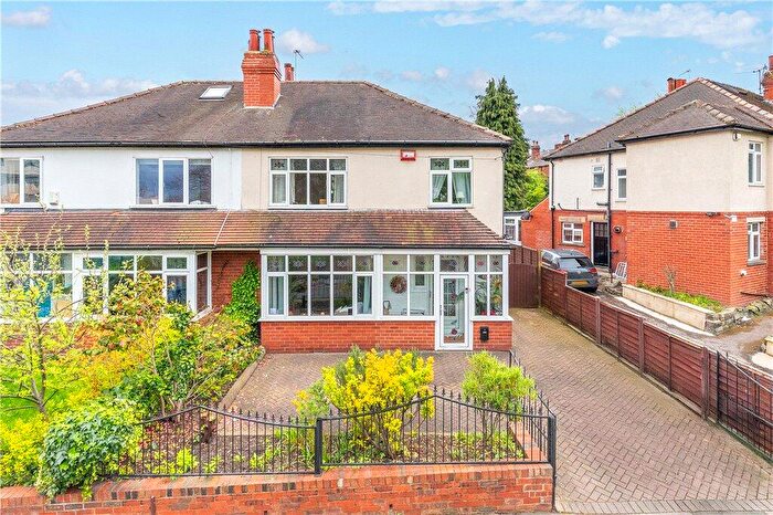 3 Bedroom Semi Detached House For Sale In Dennistead Crescent, Leeds, West Yorkshire, LS6