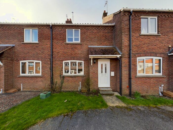 2 Bedroom Terraced House To Rent In Boardman Park, Brandesburton, YO25