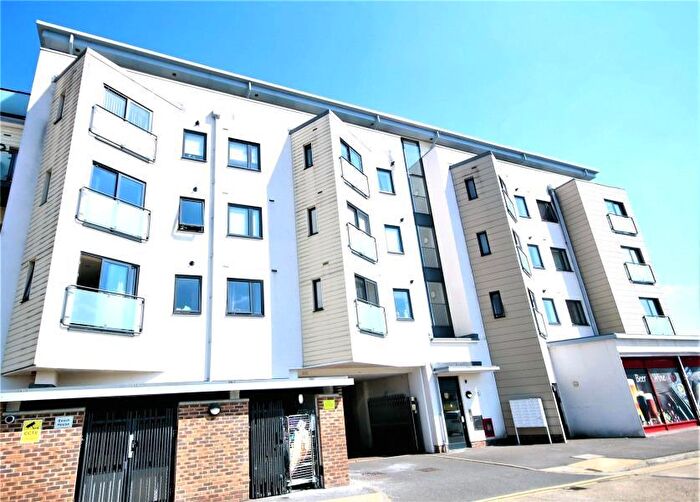 1 Bedroom Apartment To Rent In Addlestone, Surrey, KT15