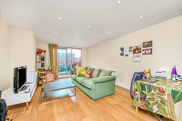 1 Bedroom Flat To Rent In Willow Way, Sydenham, SE26