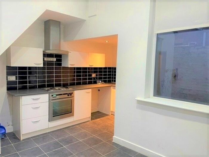 3 Bedroom End Of Terrace House To Rent In Montjoly Street, Preston, PR1