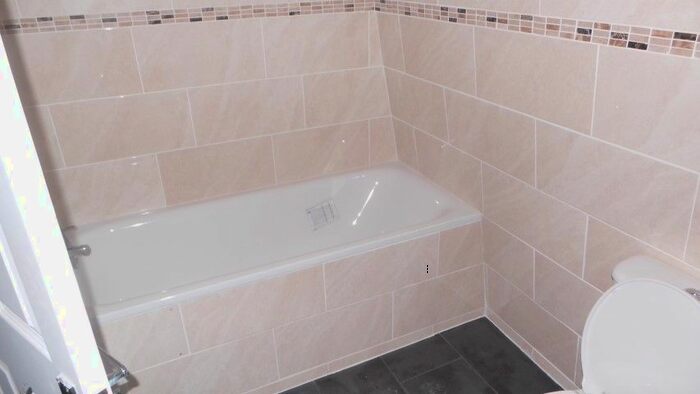 2 Bedroom Flat To Rent In Leverson Street, London, SW16