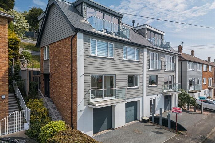 4 Bedroom Terraced House For Sale In Naildown Close, Seabrook, CT21