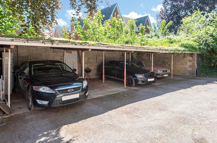 1 Bedroom Flat For Sale In Hulse Road, Banister Park, Southampton, Hampshire, SO15