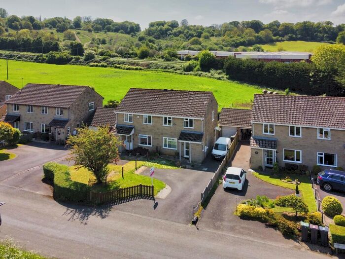 3 Bedroom Semi-Detached House For Sale In Compton Road, Yeovil, BA21