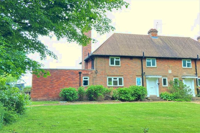3 Bedroom House To Rent In Farleigh Wallop, Hampshire, RG25