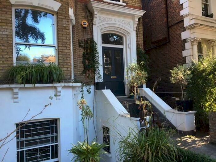2 Bedroom Flat To Rent In Hillmarton Road, London, N7