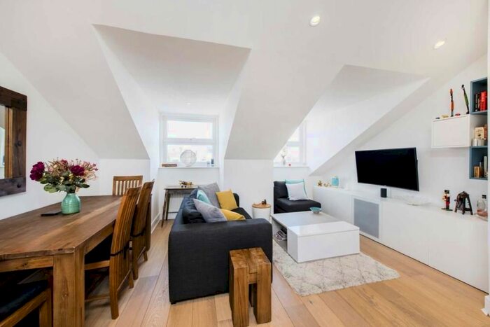 2 Bedroom Flat To Rent In Marylebone Street, London, W1G