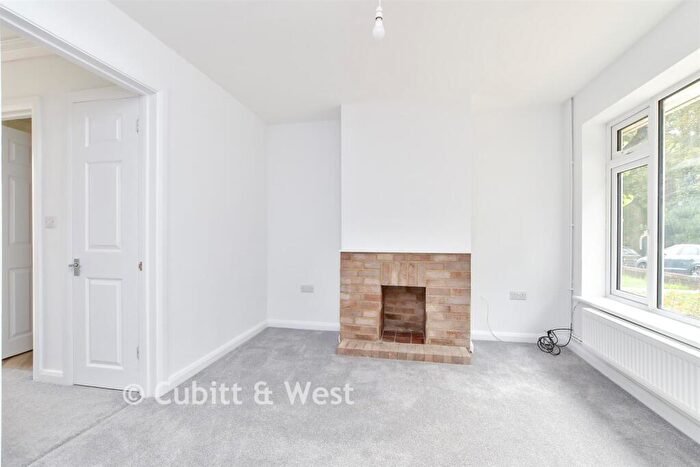 1 Bedroom Semi-Detached Bungalow For Sale In Winterbourne Lane, Lewes, East Sussex, BN7