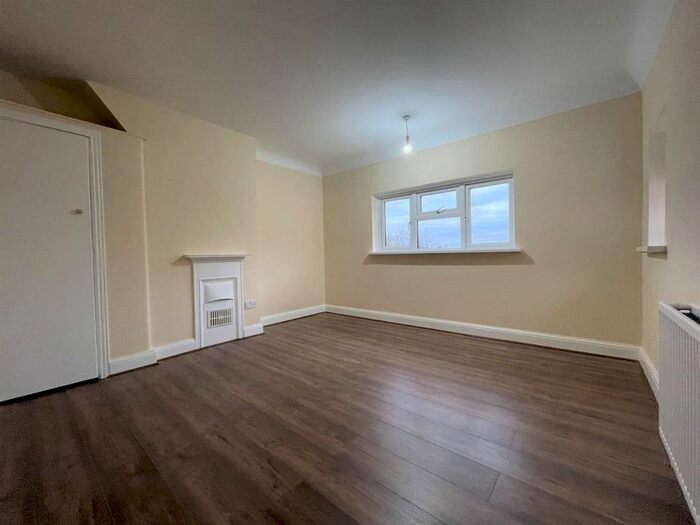 4 Bedroom Semi-Detached House To Rent In Church Street, London, N9