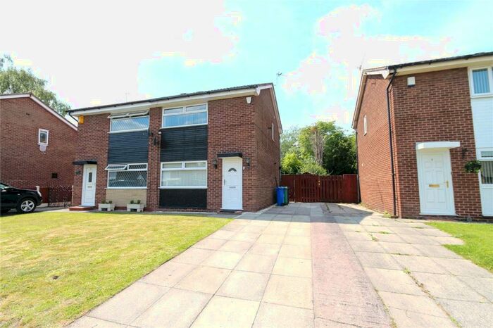 2 Bedroom Semi-Detached House To Rent In Thornholme Close, Gorton, Manchester, M18