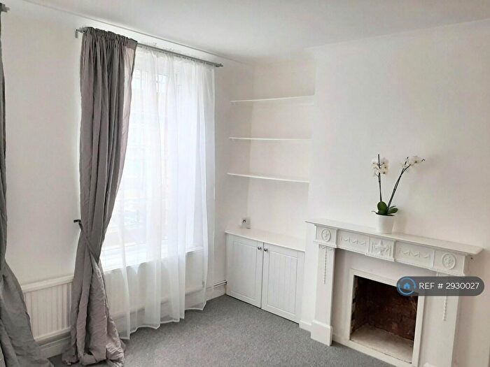 1 Bedroom Flat To Rent In Hazellville Road, London, N19