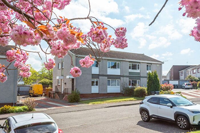 2 Bedroom Flat For Sale In Alnwickhill Park, Edinburgh, EH16