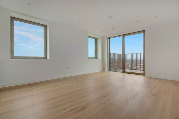 2 Bedroom Apartment To Rent In Station Road, Tottenham Hale, N17