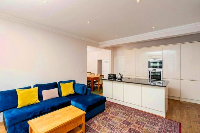 6 Bedroom Semi-Detached House To Rent In Westcombe Park Road, Blackheath, SE3