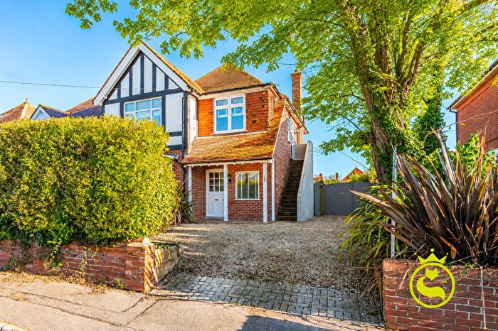 3 Bedroom Maisonette For Sale In Alexandra Road, Poole, BH14