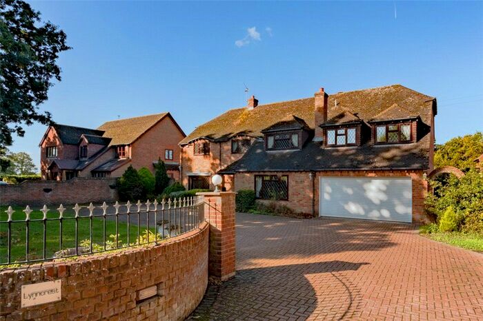 5 Bedroom Detached House For Sale In Mole Road, Sindlesham, Wokingham, RG41
