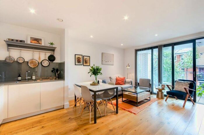 1 Bedroom Flat To Rent In Dixon Butler Mews, Maida Vale, London, W9