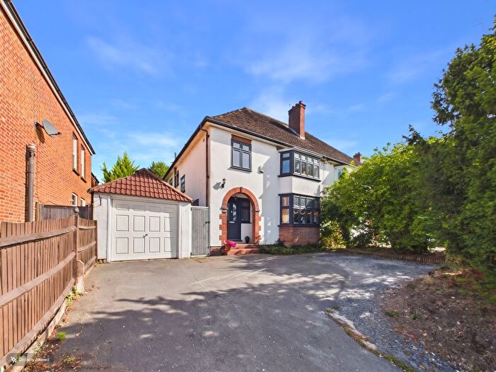 4 Bedroom Semi Detached House For Sale In Bromley, Kent, BR1