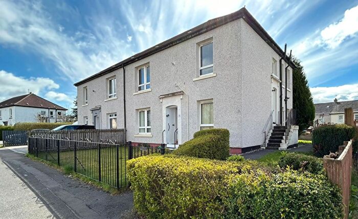 2 Bedroom Flat To Rent In Rampart Avenue, Glasgow, G13