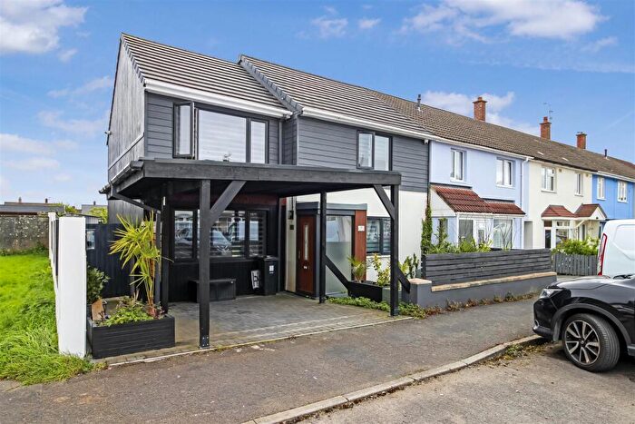 3 Bedroom End Of Terrace House To Rent In Little Dowles, Barrs Court, BS30