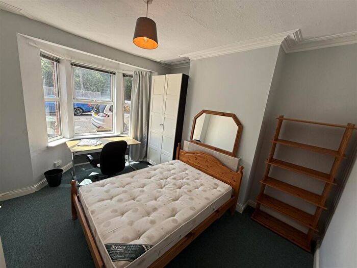5 Bedroom Terraced House To Rent In Livingstone Road, Southampton, SO14
