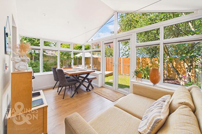 4 Bedroom Town House For Sale In Greenland Avenue, Wymondham, NR18