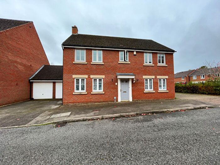 4 Bedroom Detached House To Rent In Wood End Close, Sharnbrook, Bedford, MK44