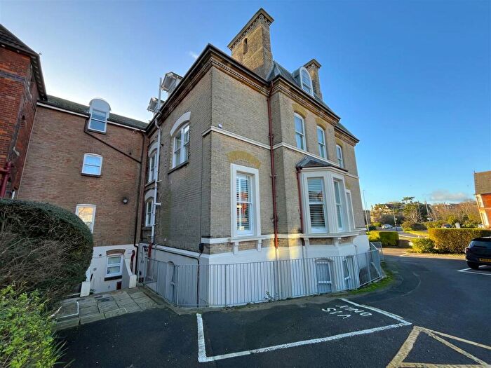 1 Bedroom Flat For Sale In Dorchester Apartments, - Westerhall Road, Weymouth, DT4