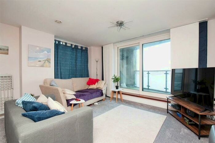 2 Bedroom Flat For Sale In Dovercourt House, Ferry Court, Cardiff, Caerdydd, CF11