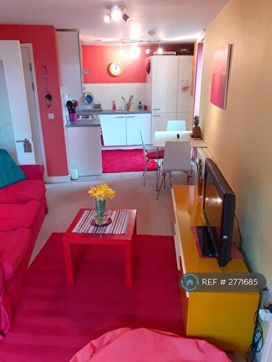 1 Bedroom Flat To Rent In Carter House, London, SW11