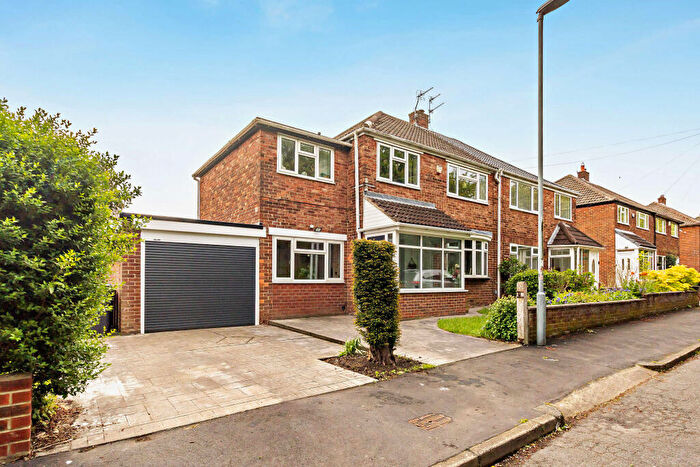 4 Bedroom Semi-Detached House For Sale In Swinside Drive, Carrville, DH1
