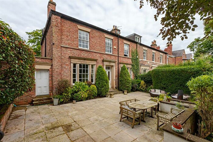 6 Bedroom House For Sale In Coniscliffe Road, Darlington, DL3