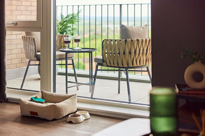 1 Bedroom Apartment To Rent In Avebury Boulevard, Milton Keynes, Buckinghamshire, MK9